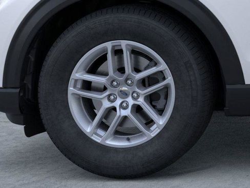New 2026 Ford Explorer Active w/ Active Comfort Package RWD image 19