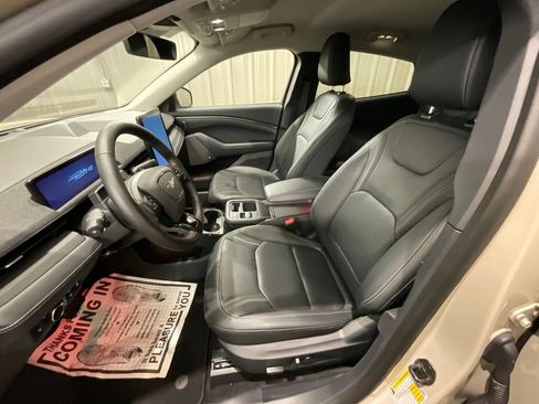 Used 2025 Ford Mustang Mach-E Premium AWD/4WD image 9