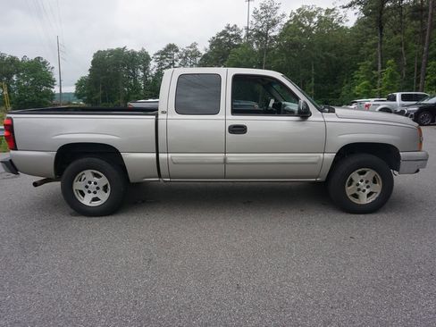 Used 2006 Chevrolet Silverado 1500 LT w/ Onstar Plus Package RWD image 20