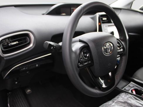 Used 2021 Toyota Prius Prime LE image 14