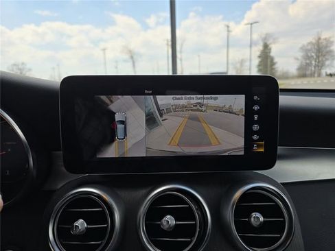 Certified 2022 Mercedes-Benz GLC 300 4MATIC image 29