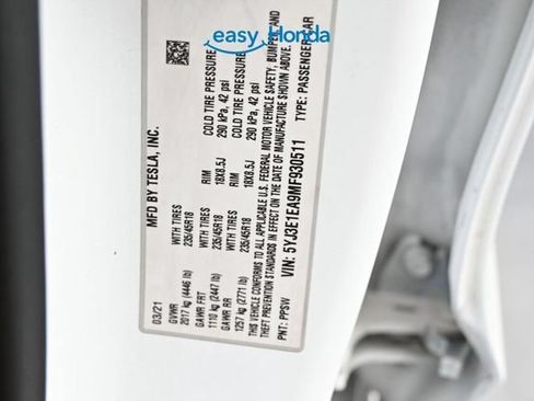Used 2021 Tesla Model 3 Standard Range Plus RWD image 16
