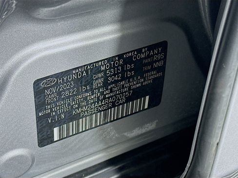Used 2024 Hyundai Ioniq 6 SE RWD image 12