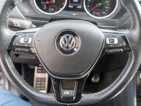 Used 2021 Volkswagen Tiguan SE R-Line FWD image 17