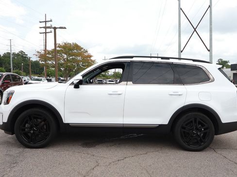 Used 2023 Kia Telluride SX X-Line AWD/4WD image 2