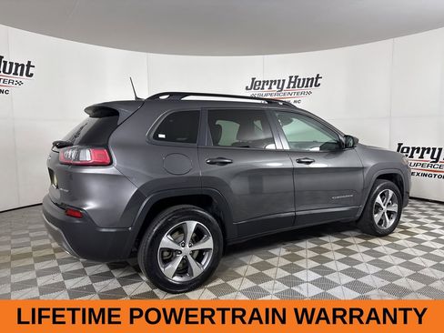 Used 2022 Jeep Cherokee Limited image 5