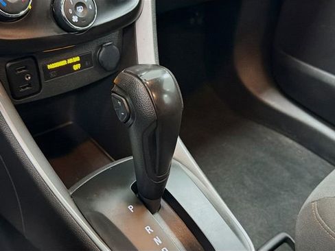 Used 2020 Chevrolet Trax LS image 19