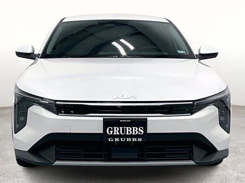 Used 2025 Kia K4 EX image 3