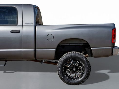 Used 2006 Dodge Ram 2500 Truck SLT image 11