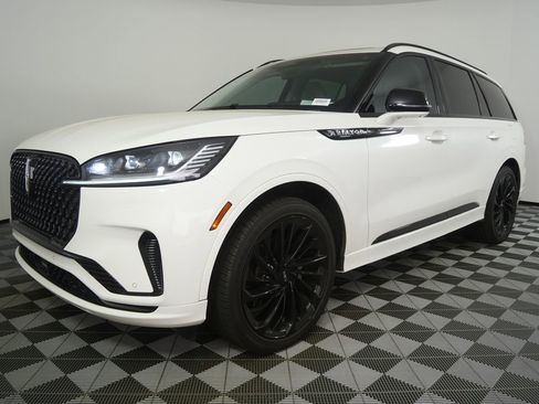 Used 2025 Lincoln Aviator Reserve w/ Jet Appearance Package RWD image 7