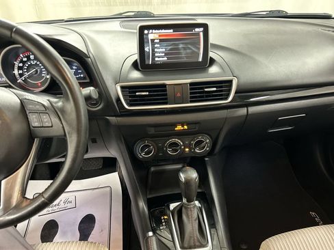 Used 2015 MAZDA MAZDA3 i Touring FWD image 18