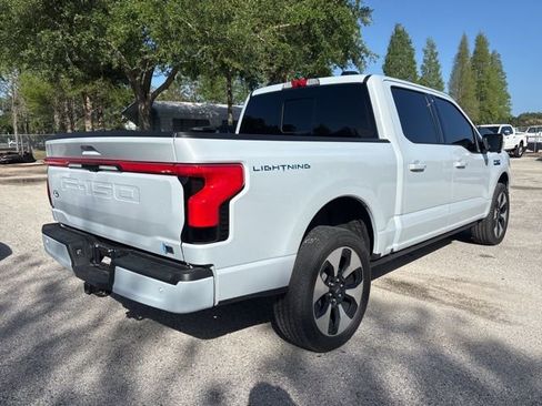 Used 2025 Ford F150 Lightning Platinum image 5