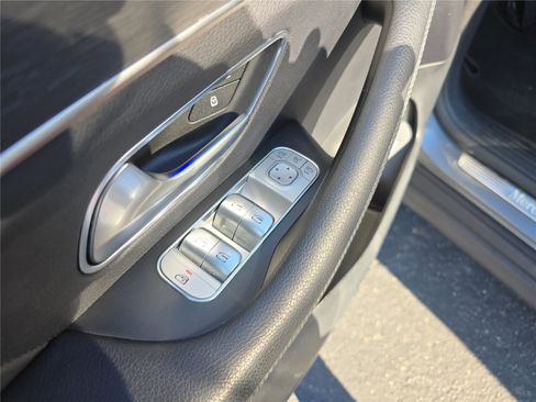 Used 2021 Mercedes-Benz GLS 450 4MATIC image 21