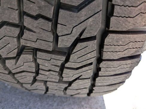 Used 2023 Chevrolet Blazer Premier w/ Driver Confidence II Package image 12