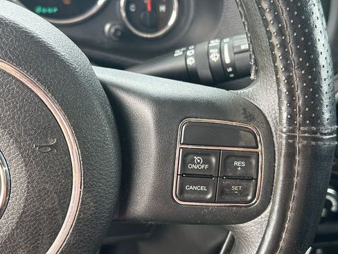 Used 2014 Jeep Wrangler Sport AWD/4WD image 23