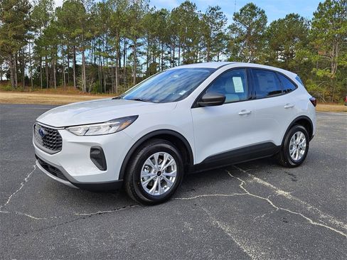 New 2026 Ford Escape Active w/ Cold Weather Package image 3