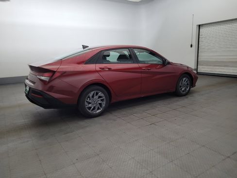 Used 2024 Hyundai Elantra SEL FWD image 10