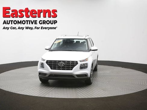 Used 2025 Hyundai Venue SEL FWD image 50