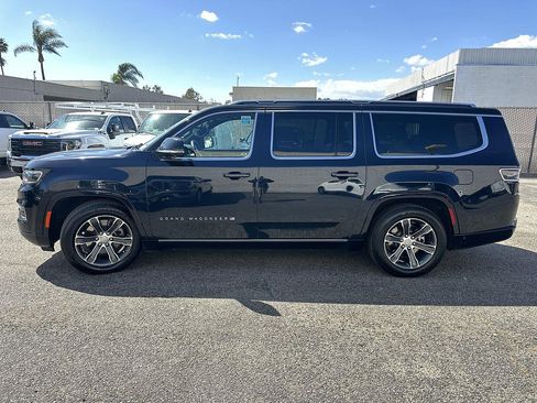 Used 2024 Jeep Grand Wagoneer L 4WD image 7