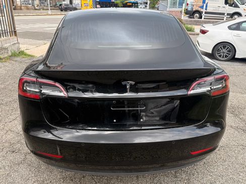 Used 2018 Tesla Model 3 Mid Range RWD image 6