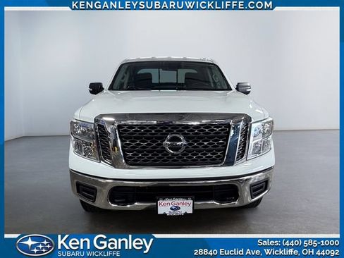 Used 2017 Nissan Titan SV AWD/4WD image 8