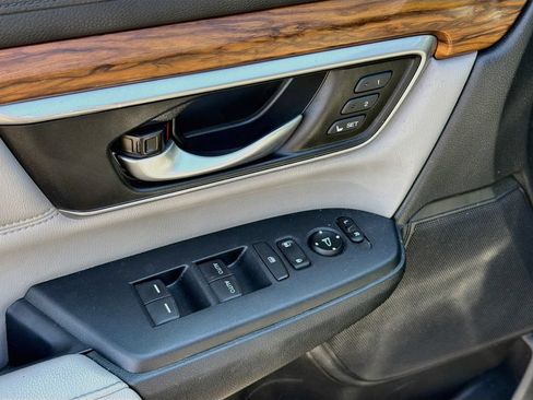 Used 2018 Honda CR-V EX-L image 19