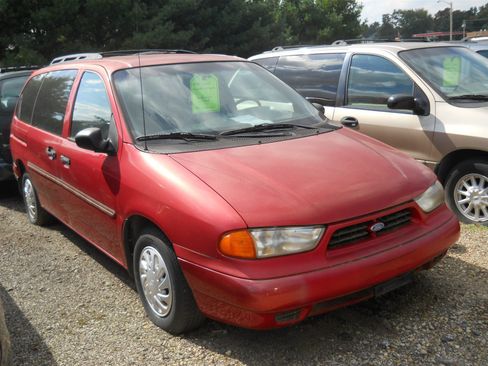 Used 1998 Ford Windstar LX image 1