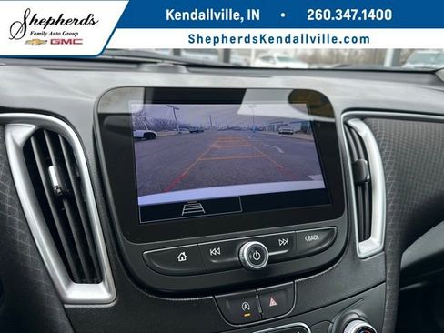 Used 2025 Chevrolet Malibu LT image 23
