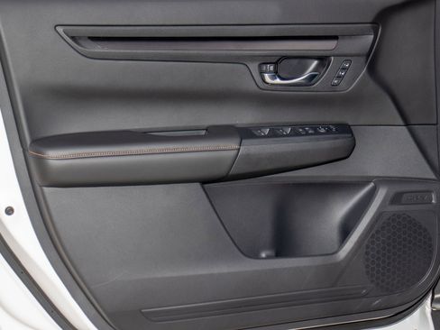 Certified 2025 Honda CR-V Sport-L image 11