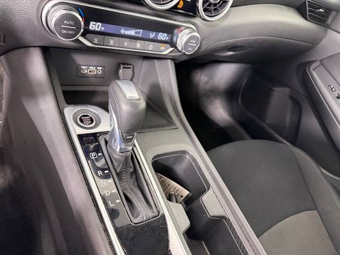Used 2021 Nissan Sentra SV FWD image 16