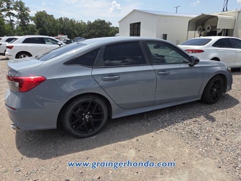 Used 2024 Honda Civic Sport image 6