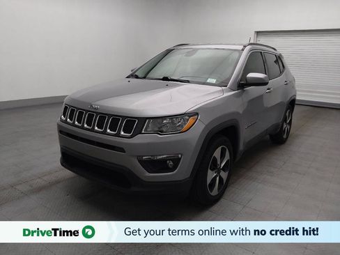 Used 2018 Jeep Compass Latitude w/ Popular Equipment Group FWD image 1