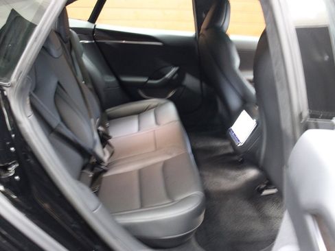 Used 2023 Tesla Model S AWD image 43