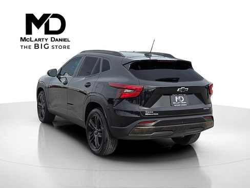 Used 2024 Chevrolet Trax ACTIV w/ Sunroof Package image 4