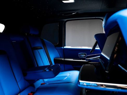 Used 2022 Rolls-Royce Cullinan w/ Cullinan Package AWD/4WD image 45