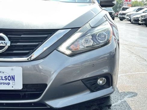 Used 2017 Nissan Altima 3.5 SL FWD image 15