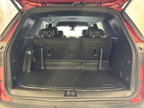 Used 2023 Chevrolet Traverse LT FWD image 25