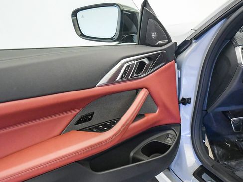 Used 2023 BMW 430i Convertible w/ M Sport Package RWD image 31