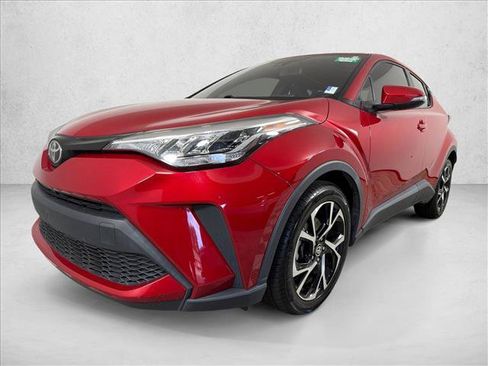 Used 2020 Toyota C-HR XLE FWD image 7