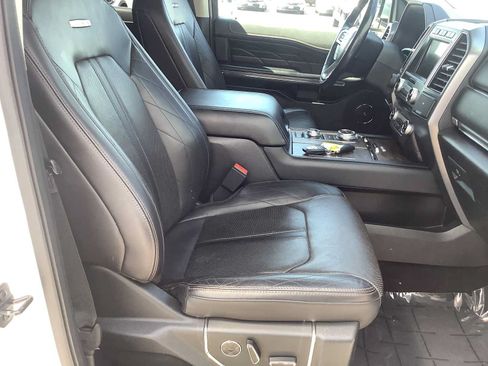 Used 2018 Ford Expedition Max Platinum AWD/4WD image 15