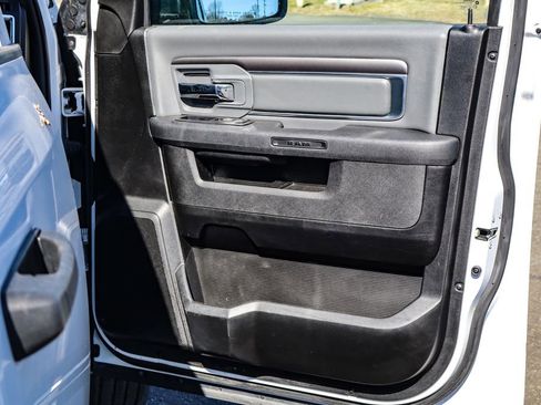 Used 2024 RAM 1500 Classic SLT image 37