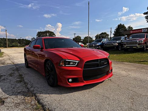 Used 2013 Dodge Charger SRT8 RWD image 3