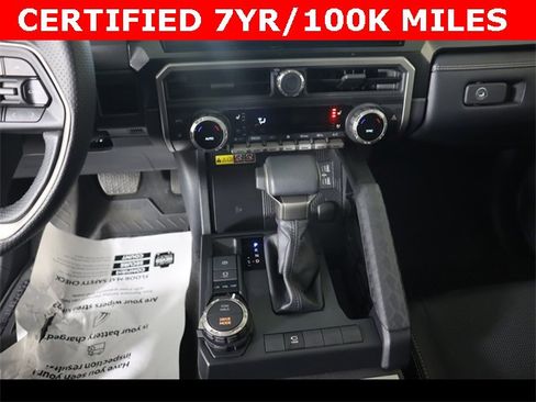 Used 2025 Toyota 4Runner Limited image 23