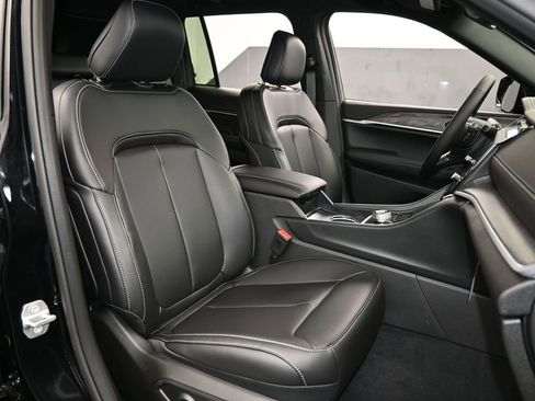 New 2026 Jeep Grand Cherokee Limited w/ Limited Altitude Package RWD image 37