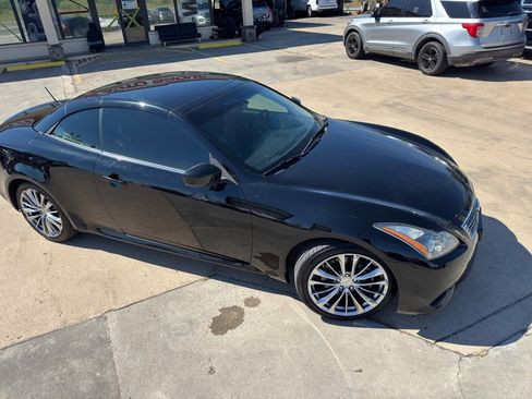 Used 2011 INFINITI G37 Sport w/ Premium Pkg image 3