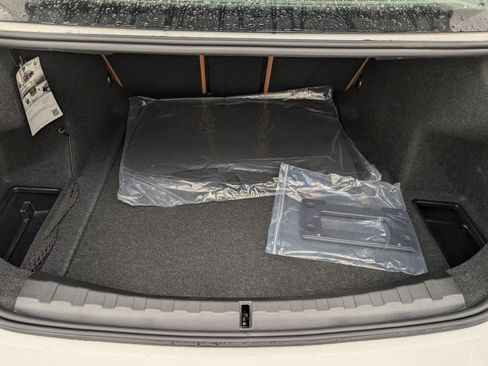 New 2025 BMW 330i Sedan w/ Premium Package image 23