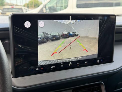 New 2025 Ford Maverick XL image 9