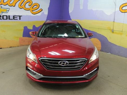 Used 2016 Hyundai Sonata Sport w/ Cargo Package FWD image 3