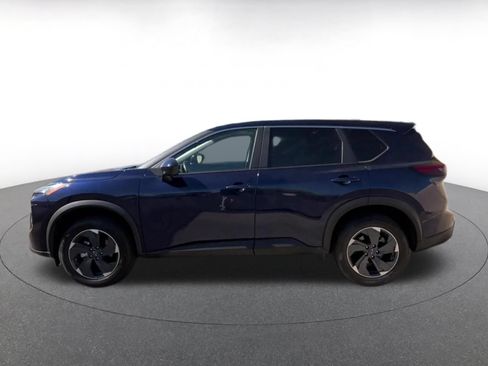 Used 2025 Nissan Rogue SV FWD image 9