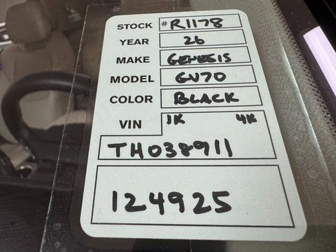 Used 2026 Genesis GV70 2.5T Select image 28